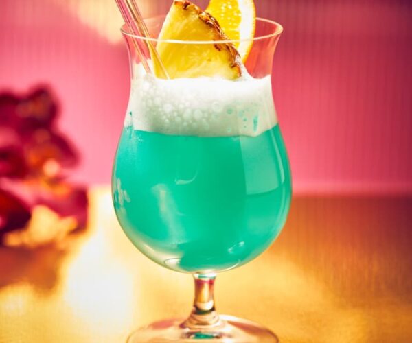 Bleu Hawaiin