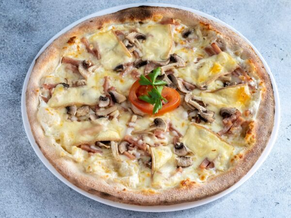 Pizza crème jambon